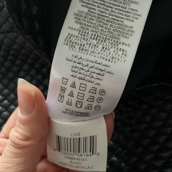 Black BCBG cocktail dress - Picture 5 of 7